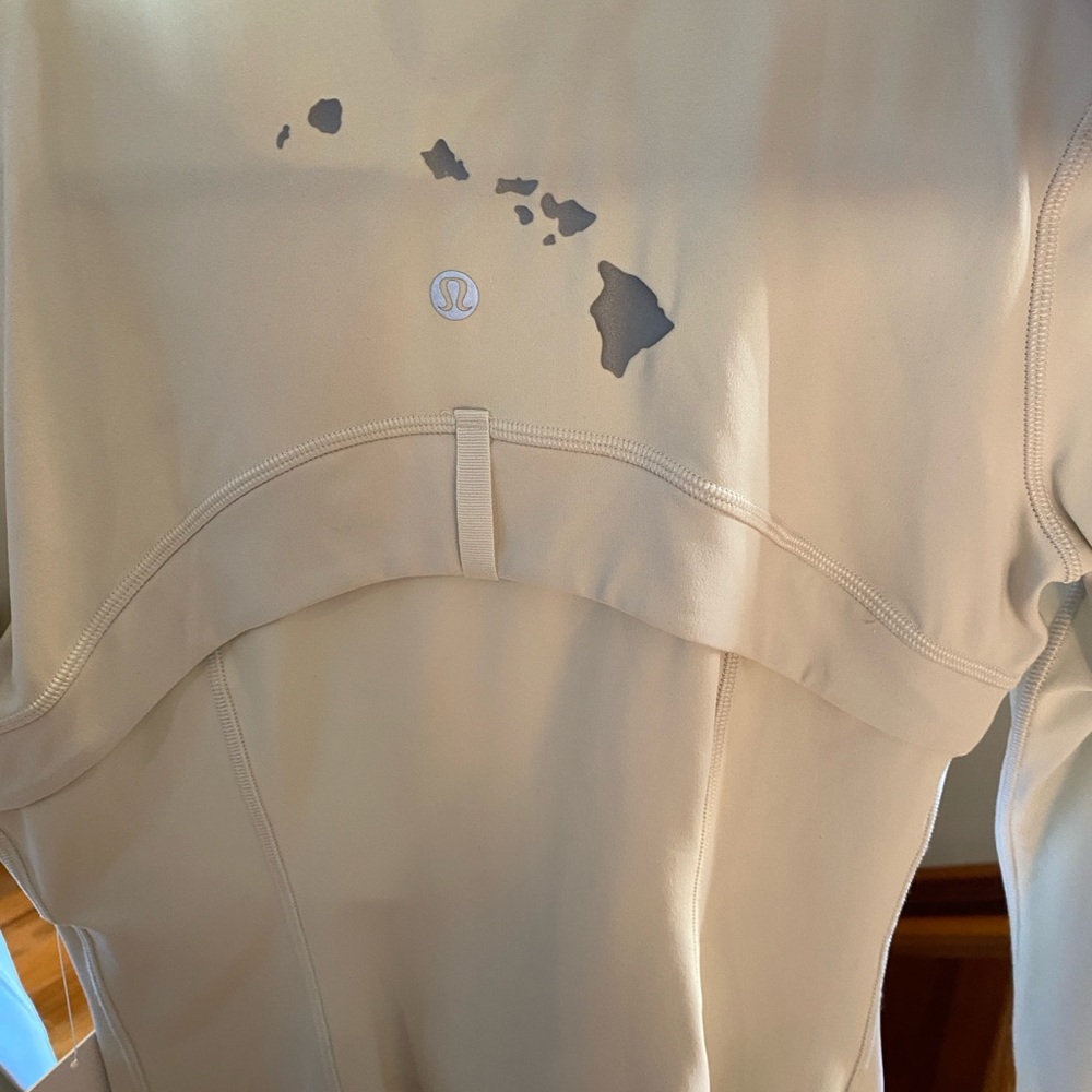 BMWT Define Cropped Nulu jacket